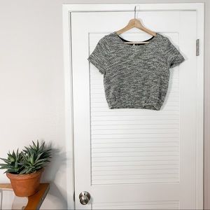 Black and White Boulce Cinched Crop Top